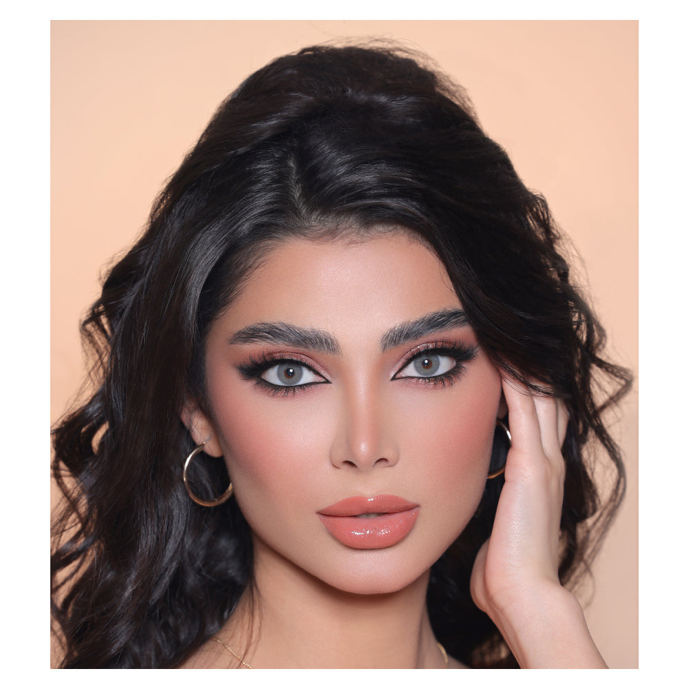 عدسات شهرية لون بلو من ثري دي كالرز